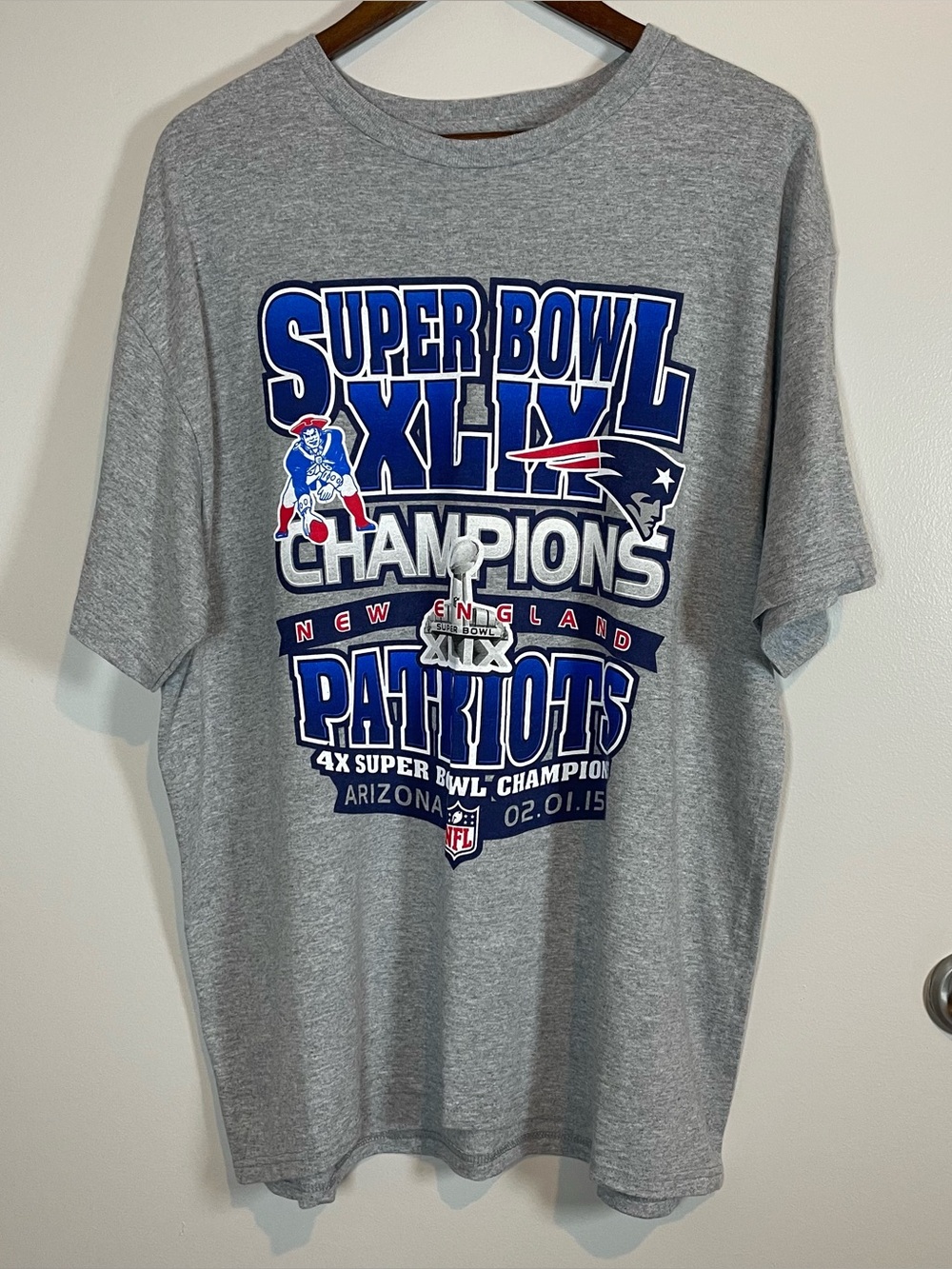New England Patriots Super Bowl XLIX 2015 Size XL Gray Graphic T-shirt